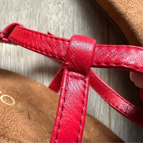Vionic Sandals Shoes Rest Nala T-Strap Leather Adjustable Buckle Studded Red 9 - Picture 12 of 12
